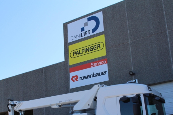 Danilift A/S is discontinuing sales of Palfinger Platforms, but will remain a Palfinger Service Partner